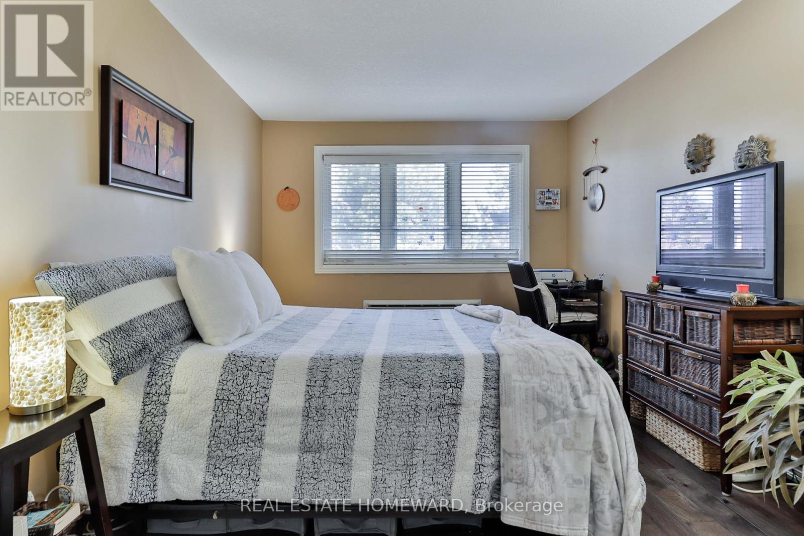 Apartment – 304 - 195 LAKE DRIVEWAY WEST W, Ajax – photo 4