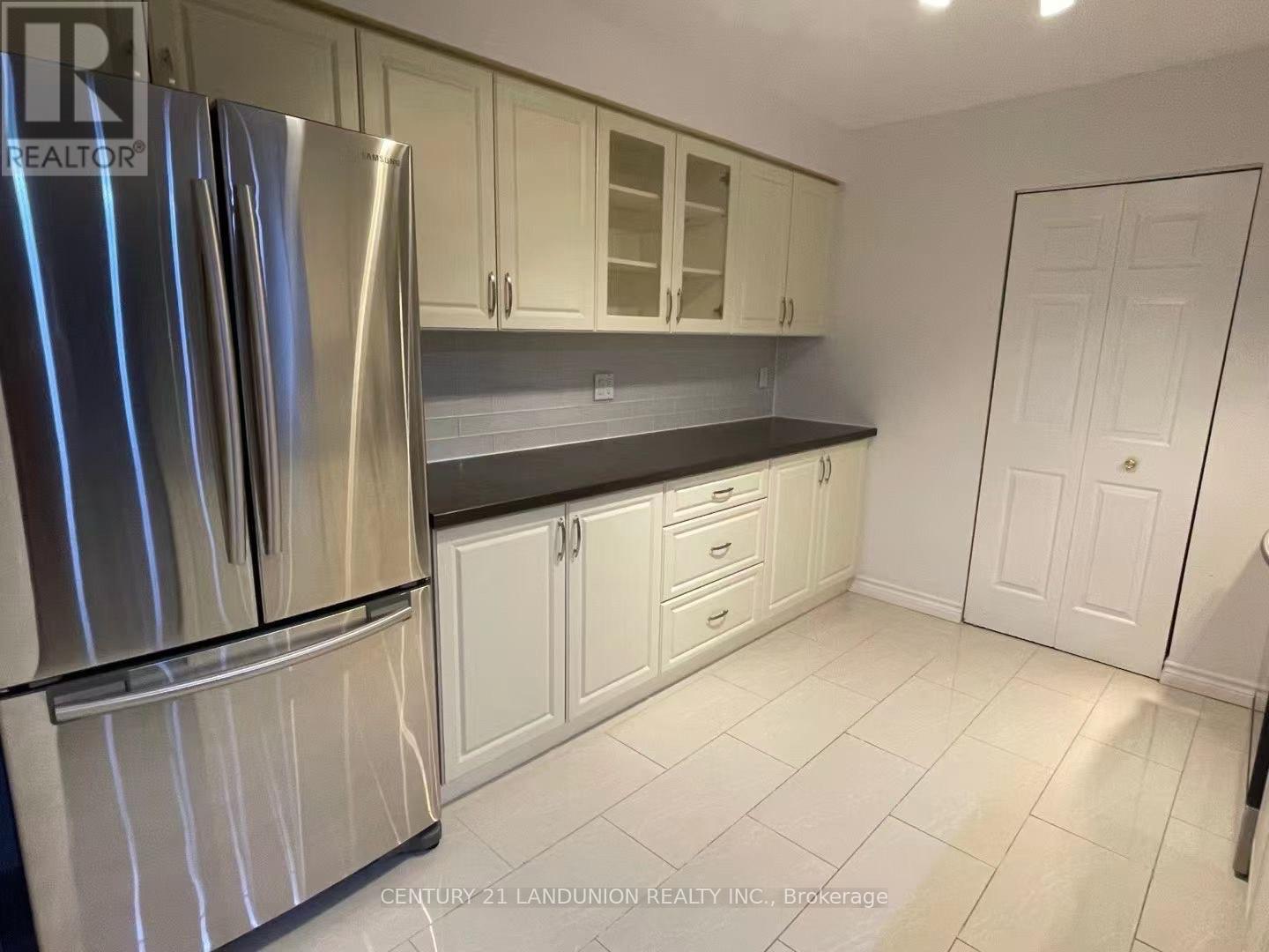 Apartment – 1708 - 30 GREENFIELD AVENUE, Toronto – photo 2