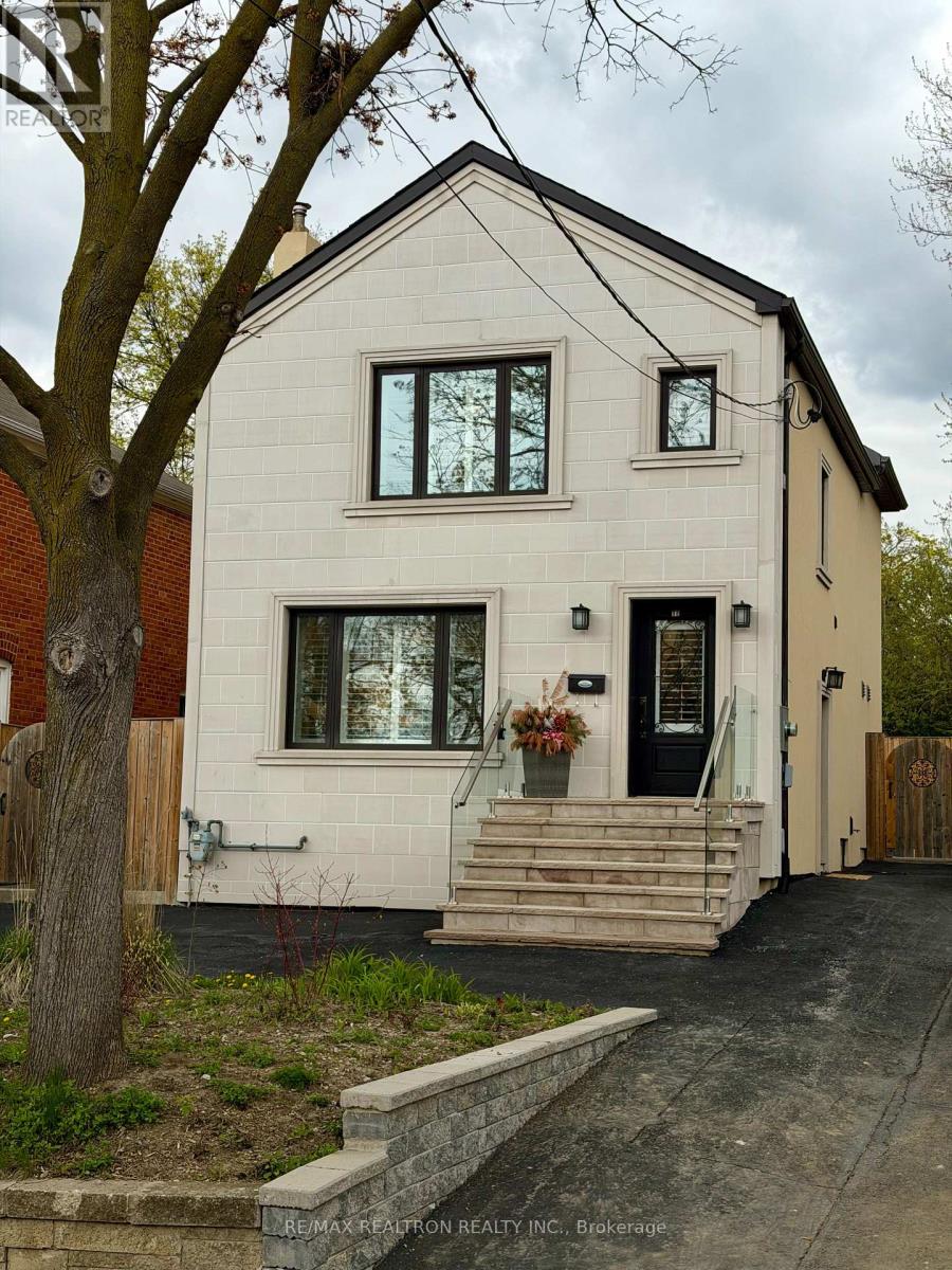 House – 98 POYNTZ AVENUE, Toronto – photo 2