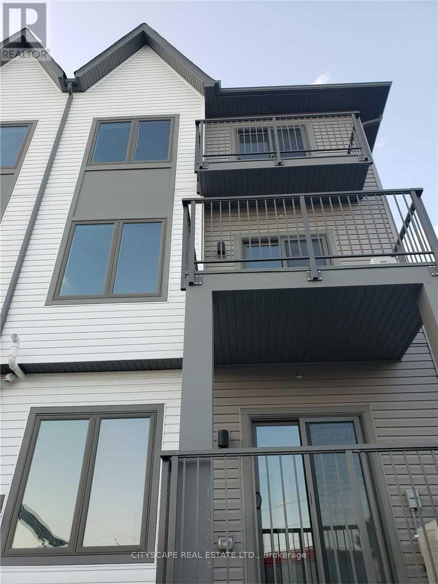 Row / Townhouse – 1304507 - 2635 WILLIAM JACKSON DRIVE, Pickering – photo 2