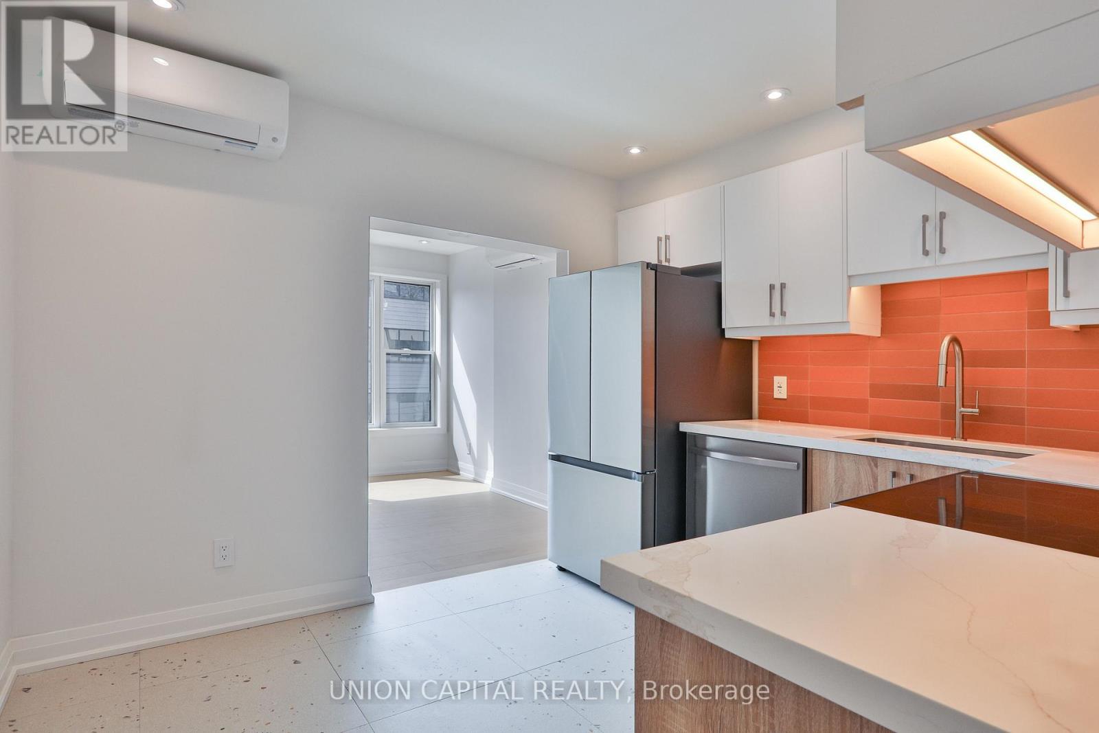 Residential Commercial Mix – 2 - 612 GERRARD STREET E, Toronto – photo 3