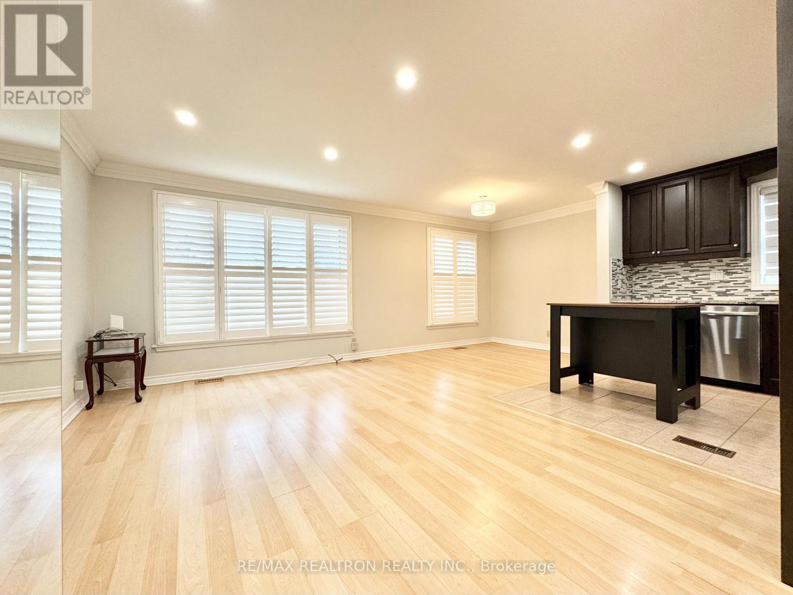 House – 173 NORFOLK AVENUE, Richmond Hill – photo 3