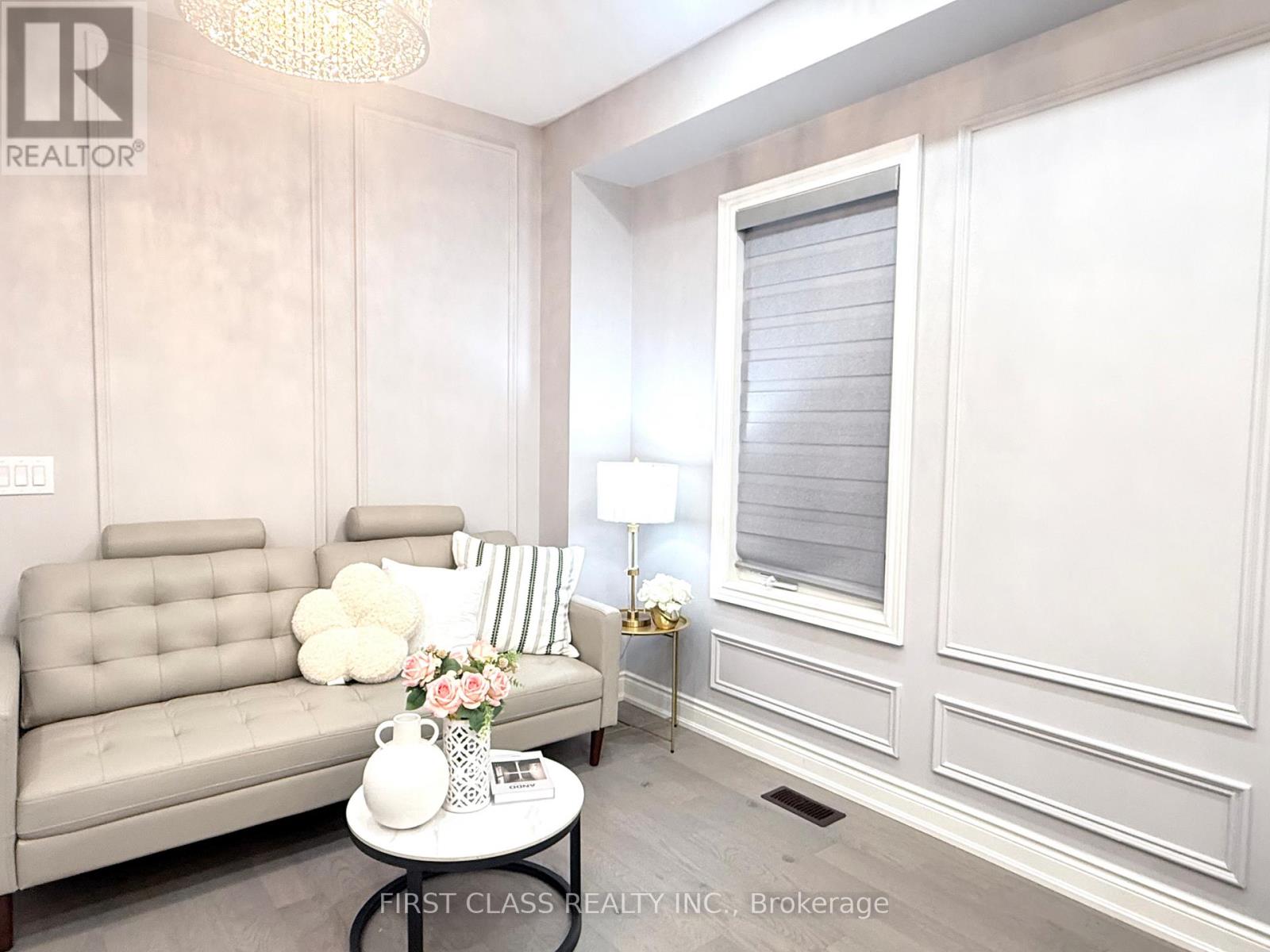 House – 58 CURRENT DRIVE, Richmond Hill – photo 4