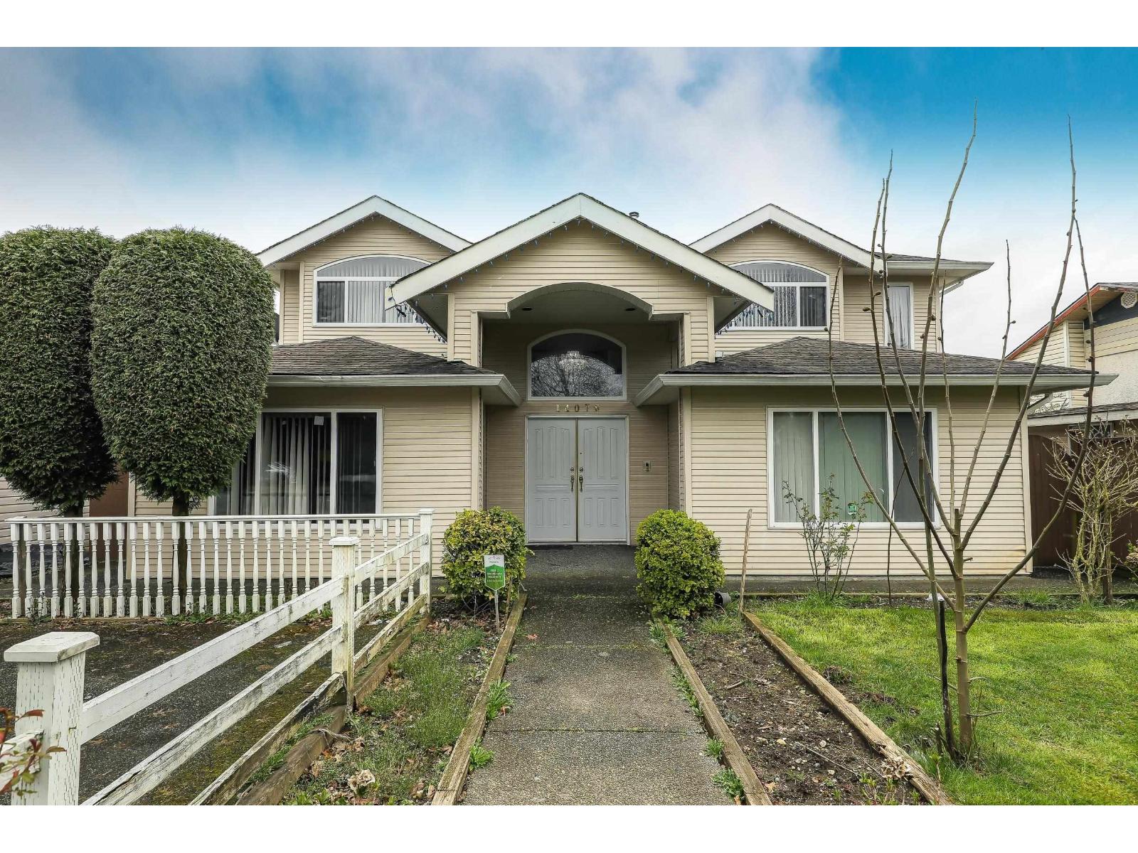 ✽no✽ For sale: 14076 72 AVENUE, Surrey, British Columbia V1Y7P9