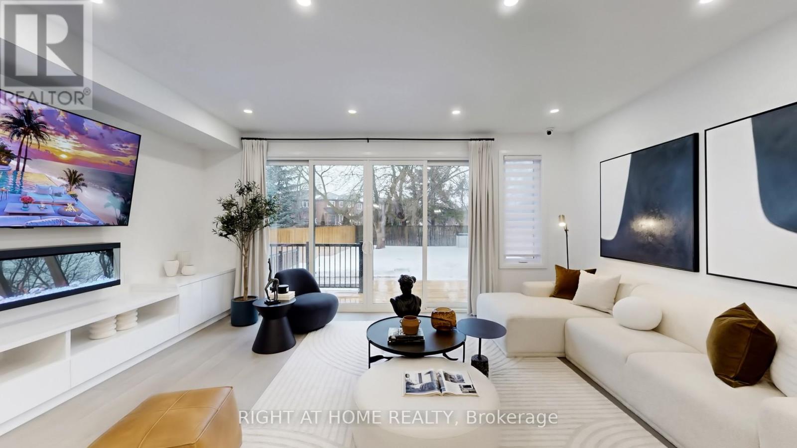 House – 6 PARK STREET, Toronto – photo 2