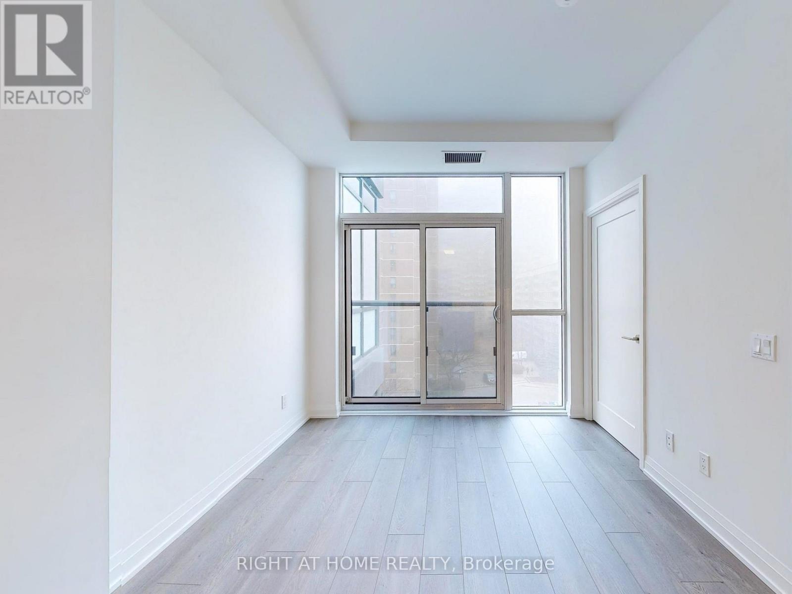 Apartment – 611 - 286 MAIN STREET, Toronto – photo 2