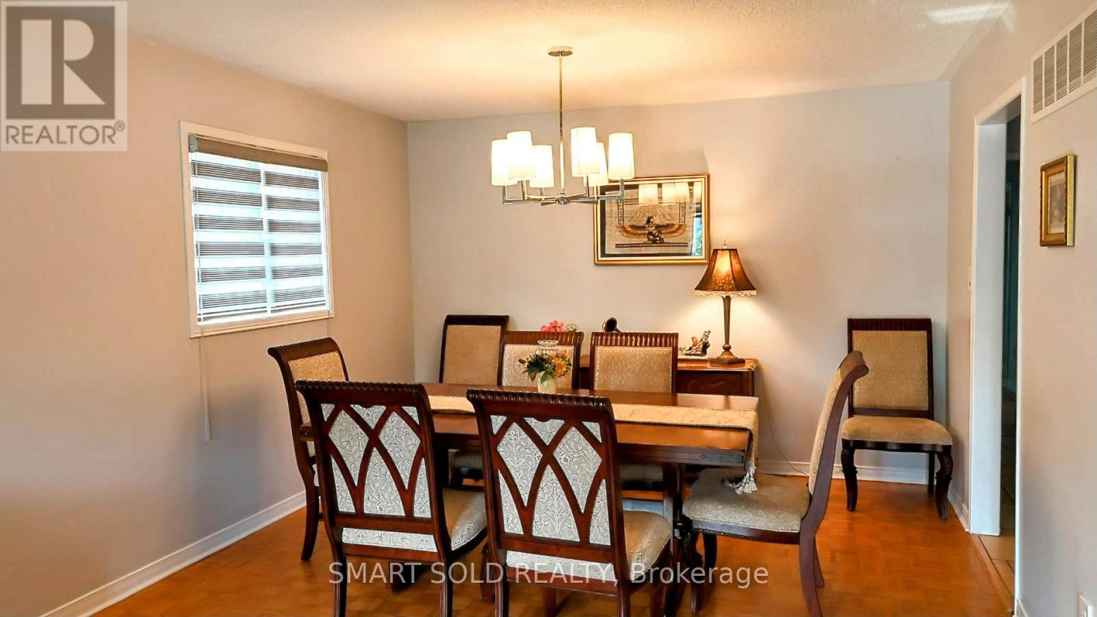House – 148 CASTLEHILL ROAD, Vaughan – photo 3