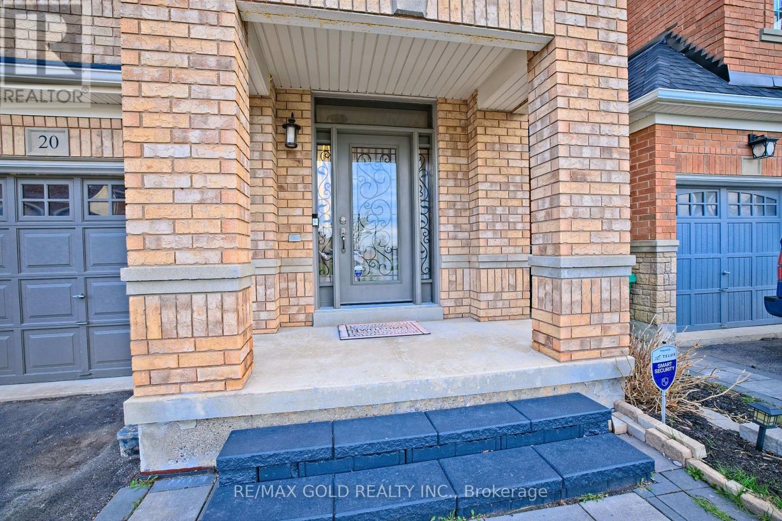 House – 20 TREEGROVE CRESCENT, Brampton – photo 3