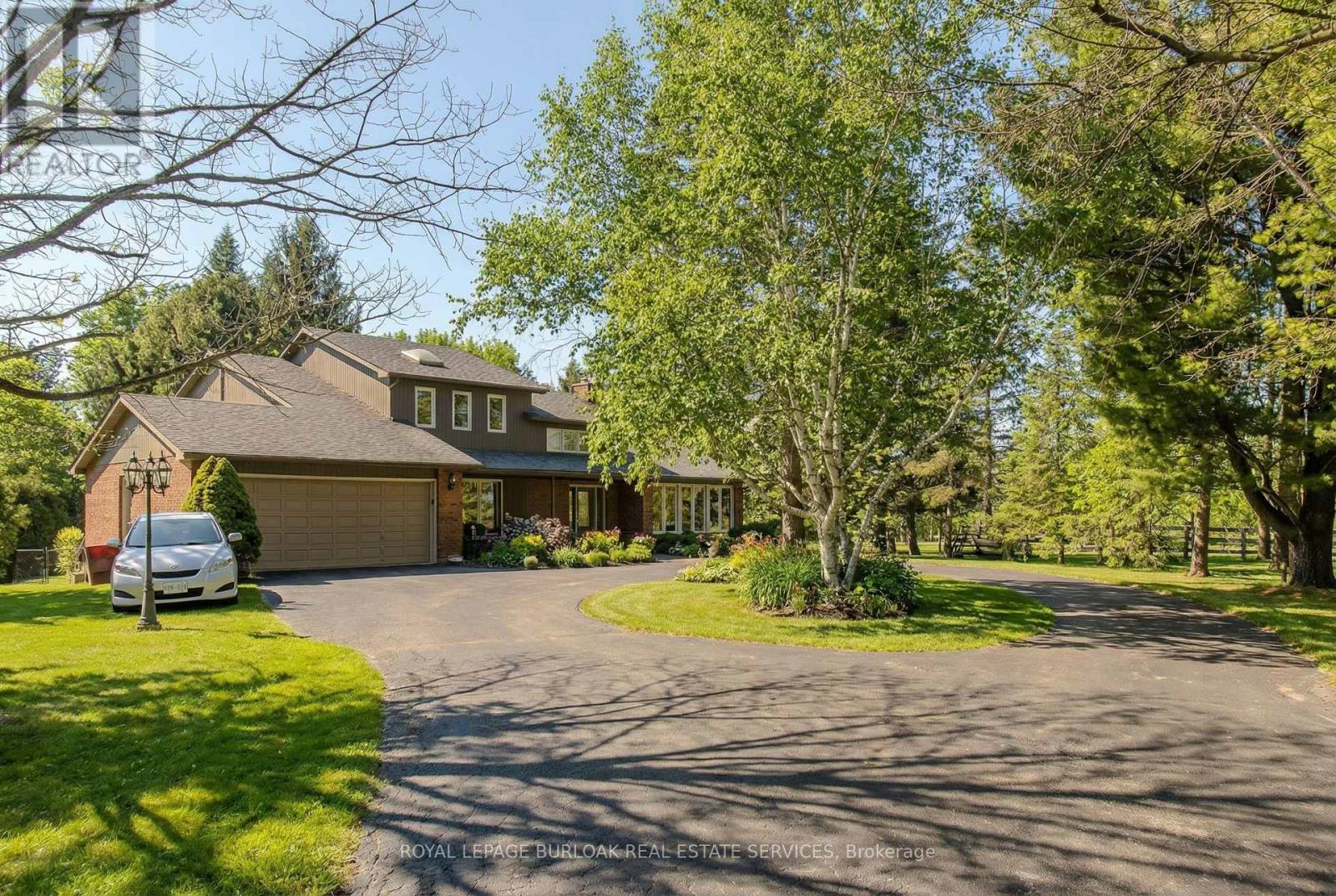House – 2431 BRITANNIA ROAD, Burlington – photo 1