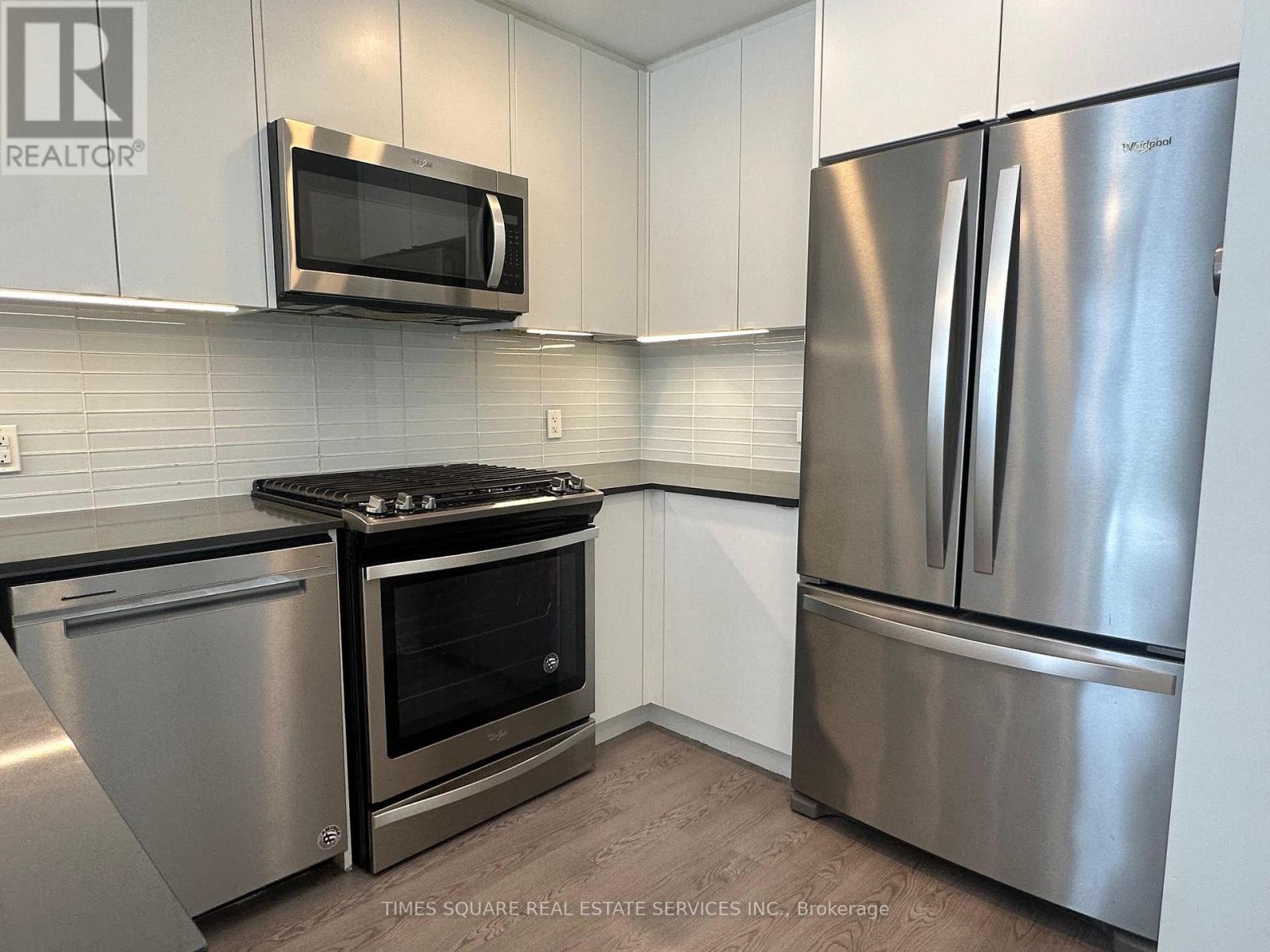 Row / Townhouse – 11 - 1265 BIRCHMOUNT ROAD, Toronto – photo 4