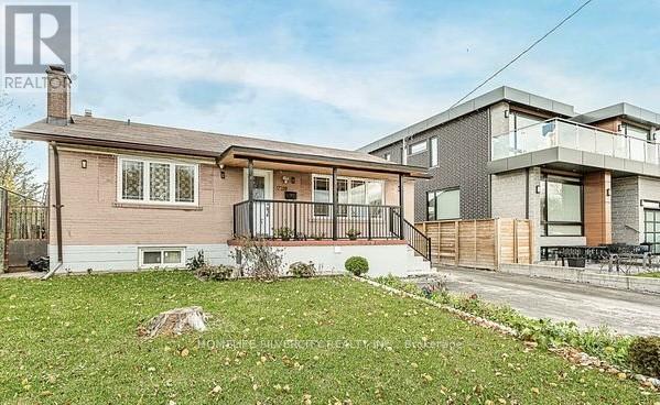 House – 7208 HERMITAGE ROAD, Mississauga – photo 4