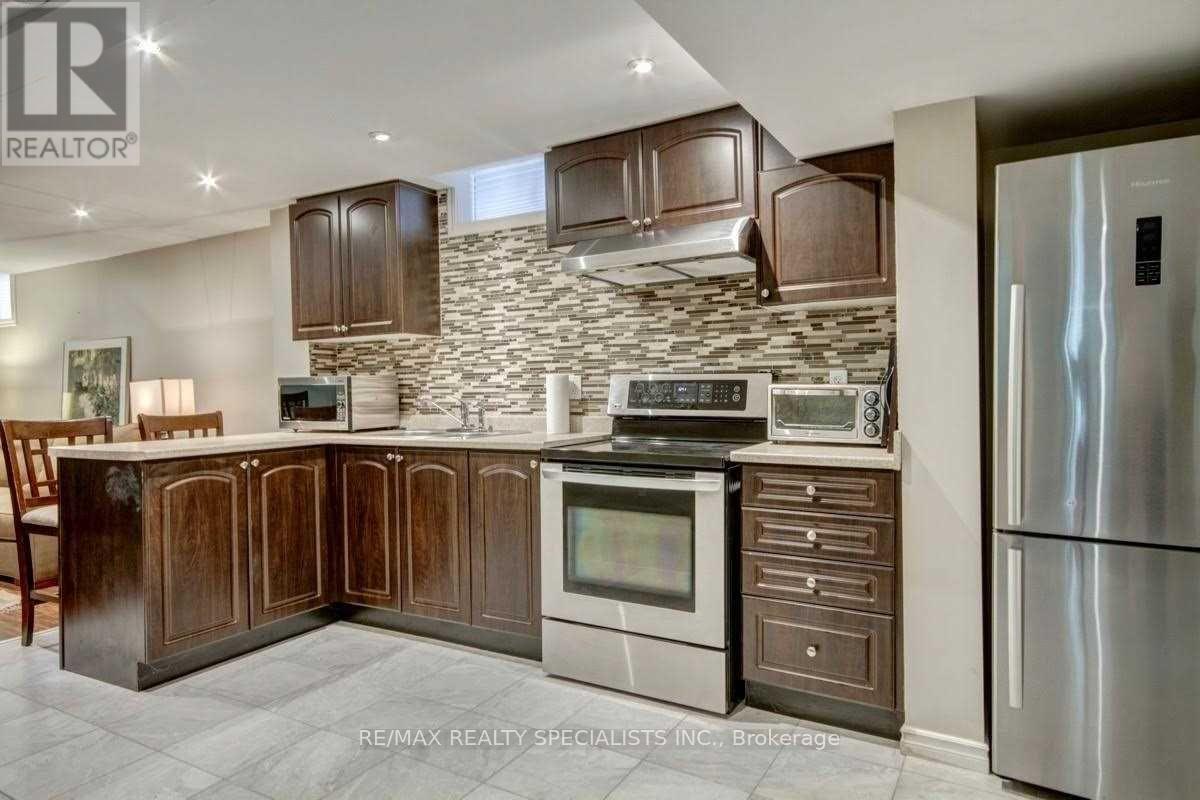 House – 3695 LOYALIST DRIVE, Mississauga – photo 4