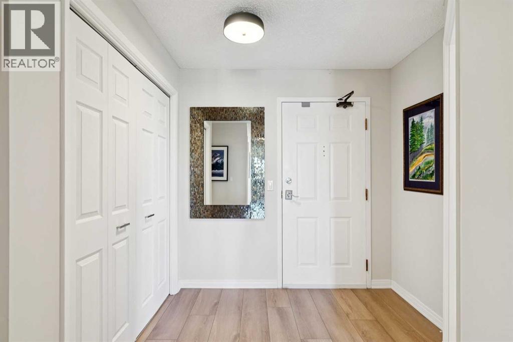 Apartment for Sale in 144, 10 Coachway Road SW|Calgary, Alberta T3H1E5 2