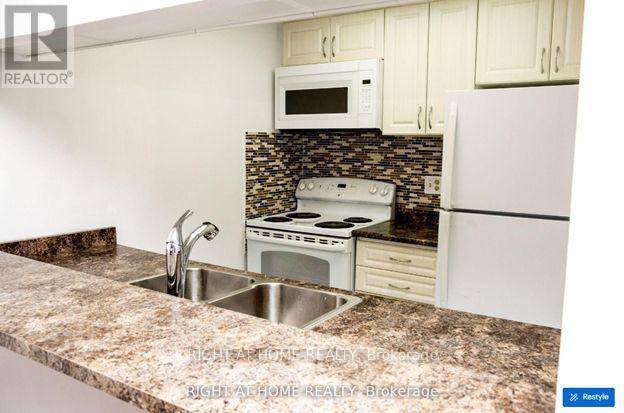 Apartment – 1104 - 7 BISHOP AVENUE, Toronto – photo 2