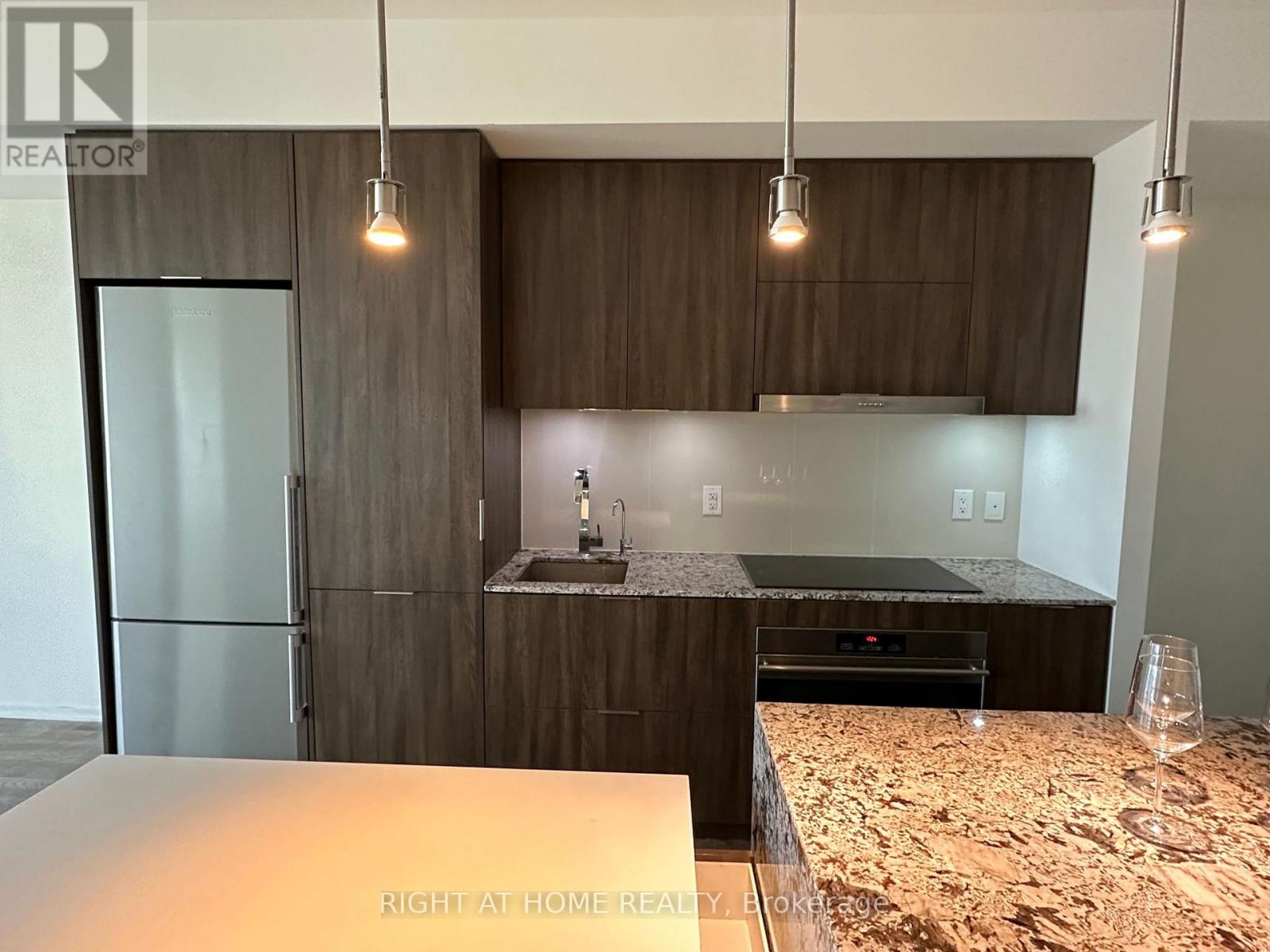 Apartment – 3205 - 1 BLOOR STREET E, Toronto – photo 3