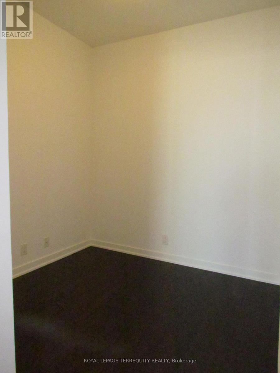 Apartment – 5310 - 12 YORK STREET, Toronto – photo 2