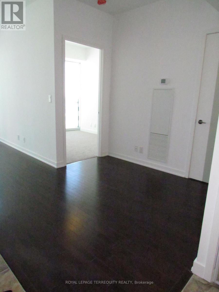 Apartment – 5310 - 12 YORK STREET, Toronto – photo 3