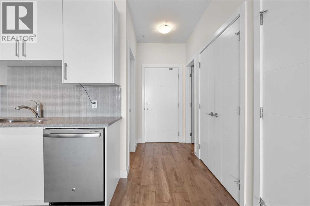 Apartment for Sale in 210, 20 Sage Hill Terrace NW|Calgary, Alberta T3R0W8 4