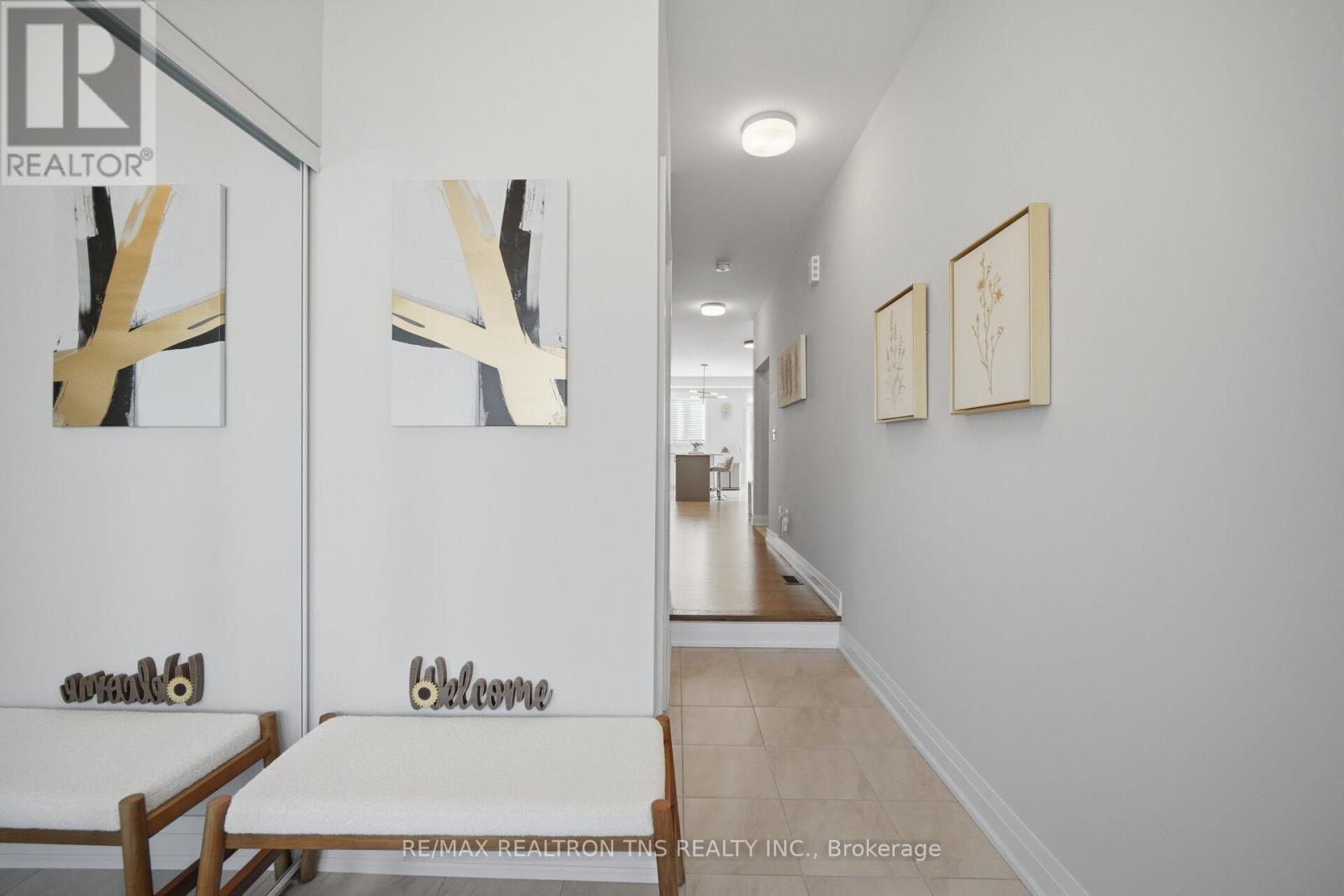Row / Townhouse – 957 CORMORANT PATH, Pickering – photo 4