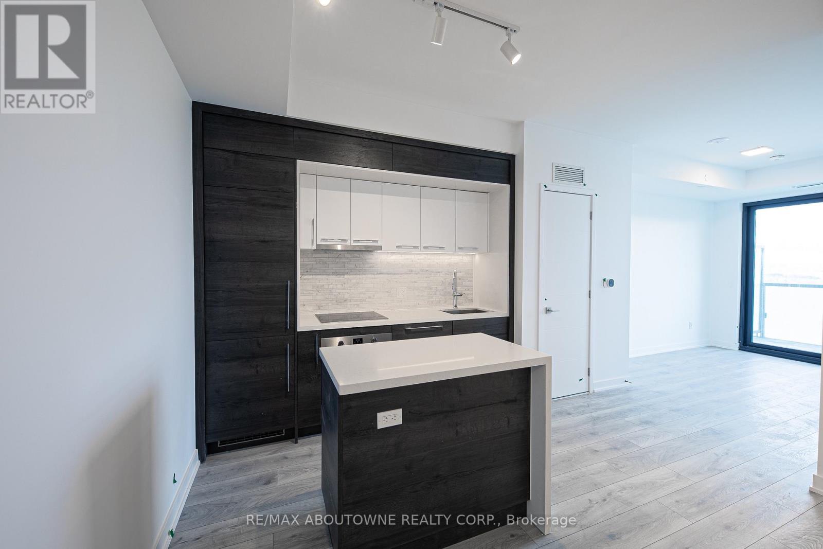 Apartment – 2205 - 29 GREEN TRAIL COURT, Toronto – photo 5