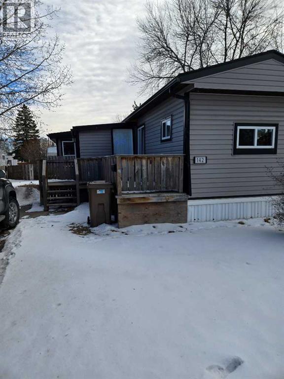 Mobile Home for Sale in 142, 6220 17 Avenue SE|Calgary, Alberta T2A0W6