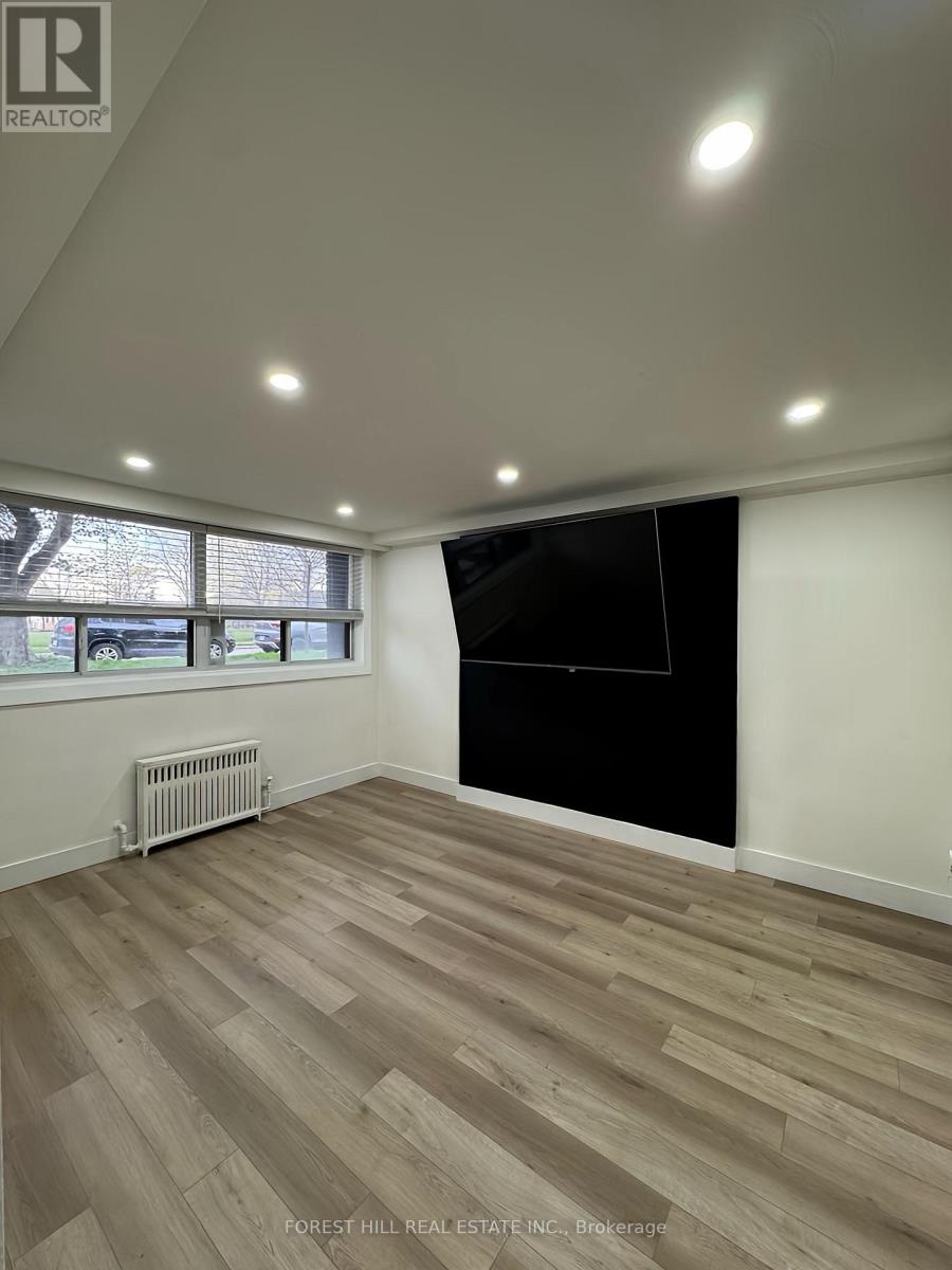 Triplex – 1 - 29 WESLEY STREET, Toronto – photo 4