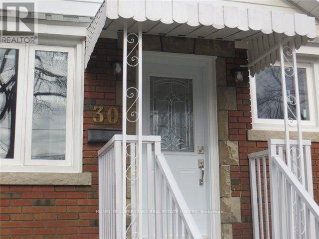 House – 30 ELDER AVENUE, Toronto – photo 2