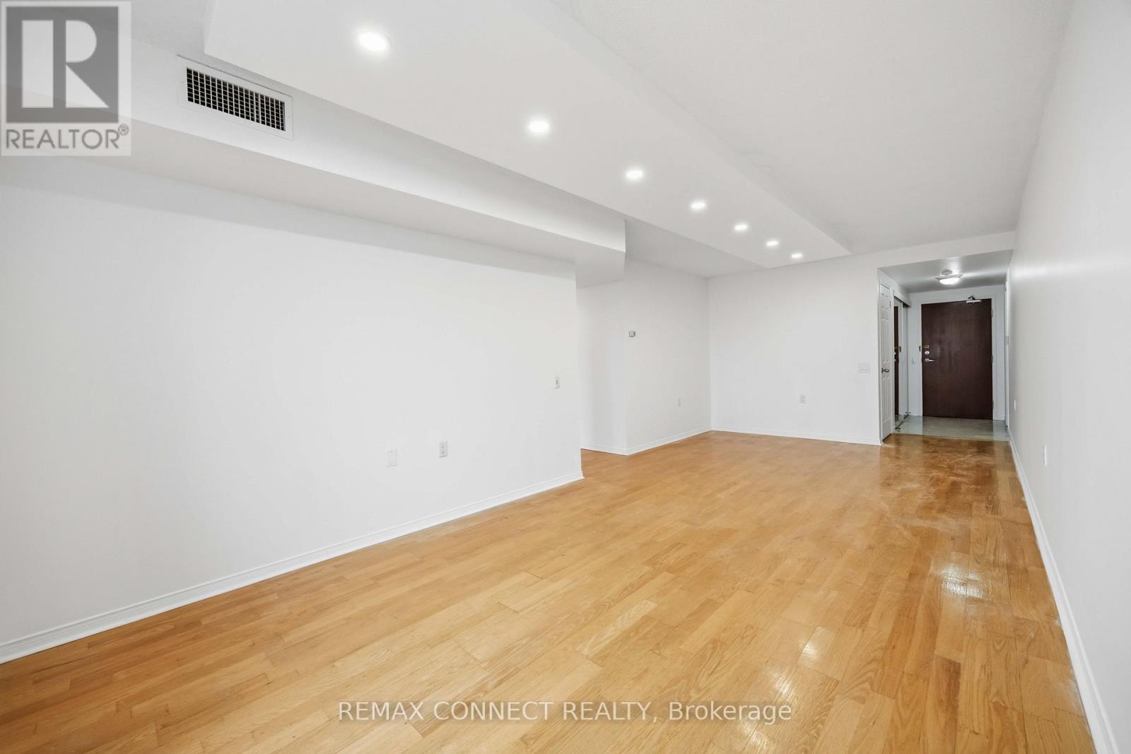 Apartment – 2010 - 35 FINCH AVENUE E, Toronto – photo 2