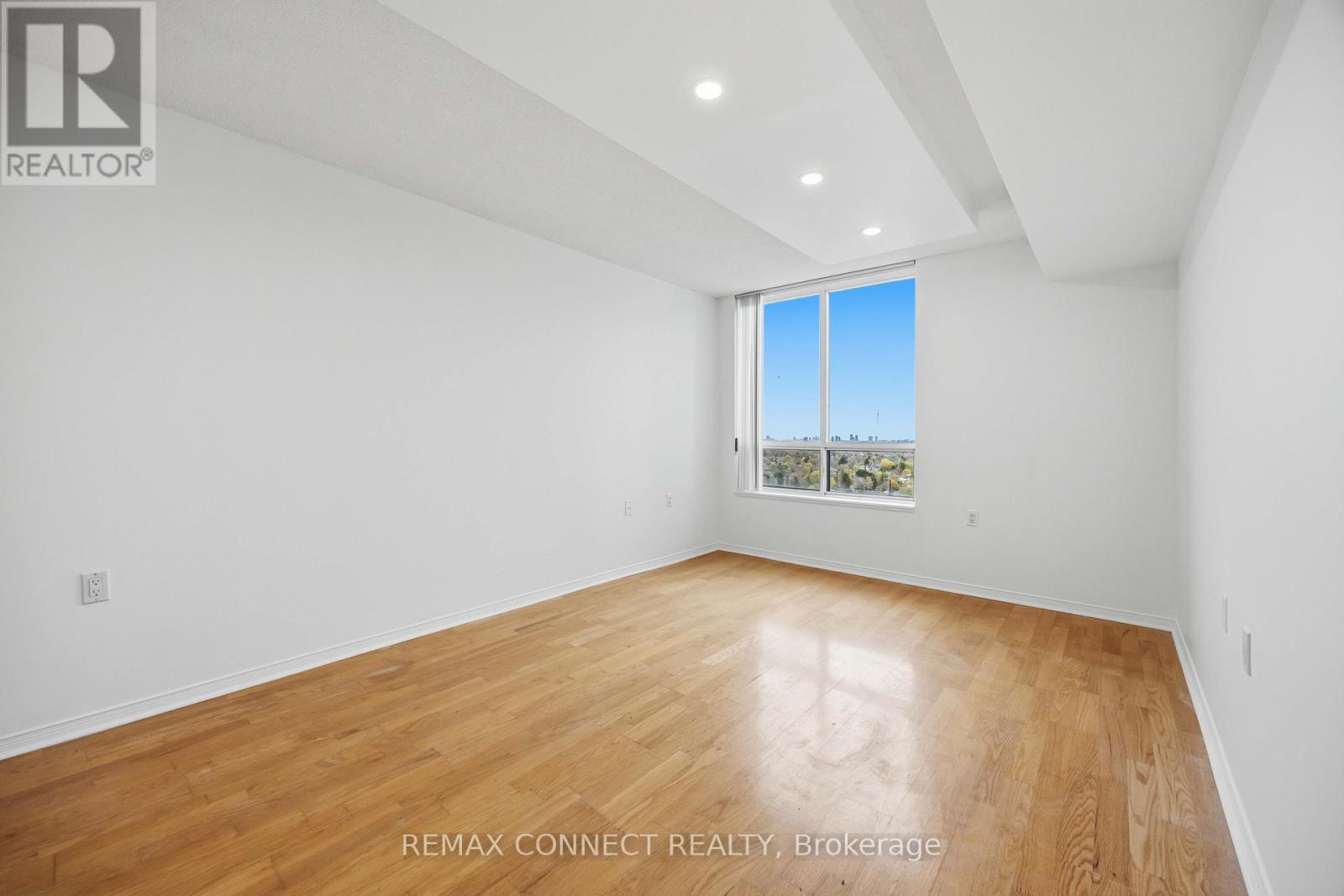 Apartment – 2010 - 35 FINCH AVENUE E, Toronto – photo 3