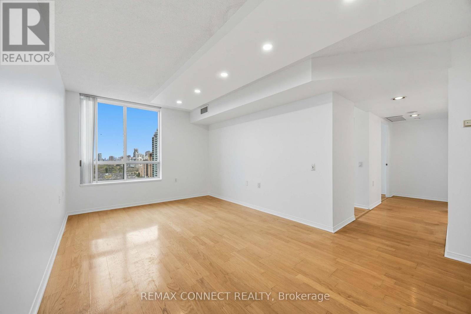 Apartment – 2010 - 35 FINCH AVENUE E, Toronto – photo 5
