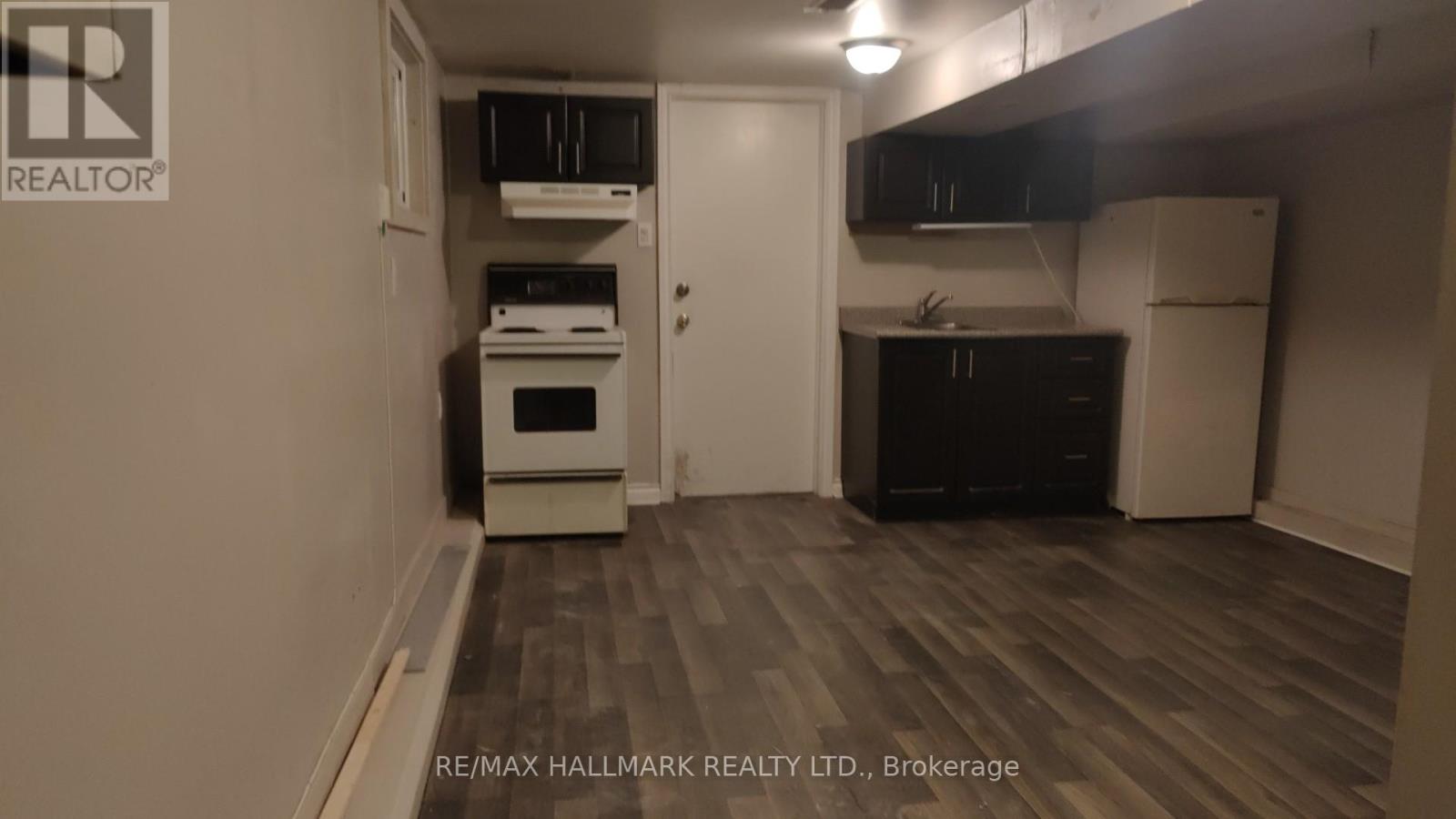 Duplex – 172 WAVERLEY ROAD, Toronto – photo 5