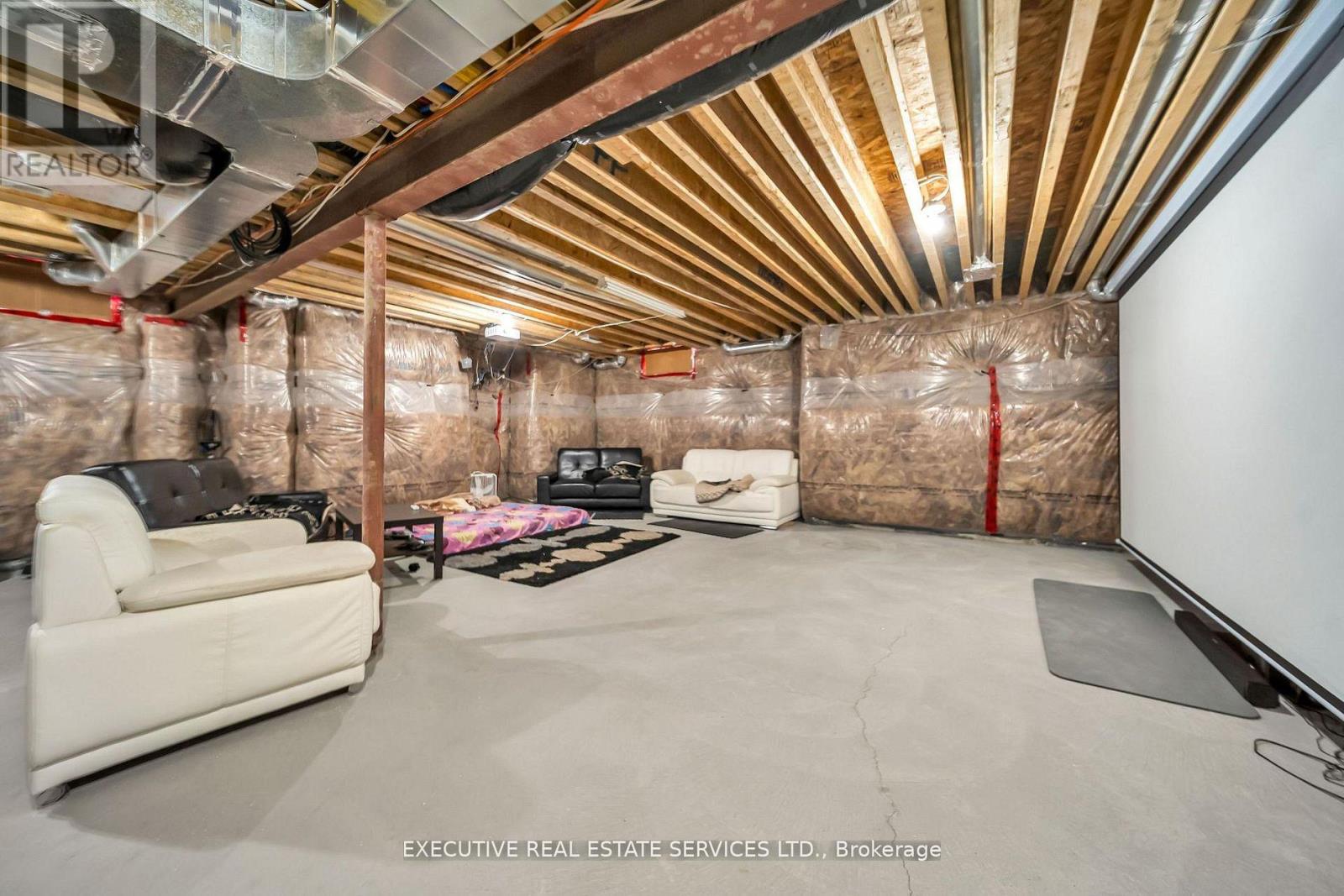 House – 13 MASKEN CIRCLE, Brampton – photo 5