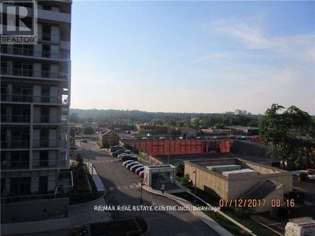 Apartment – 402 - 55 SPEERS ROAD, Oakville – photo 2