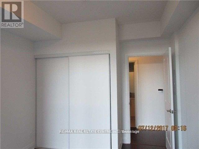 Apartment – 402 - 55 SPEERS ROAD, Oakville – photo 5
