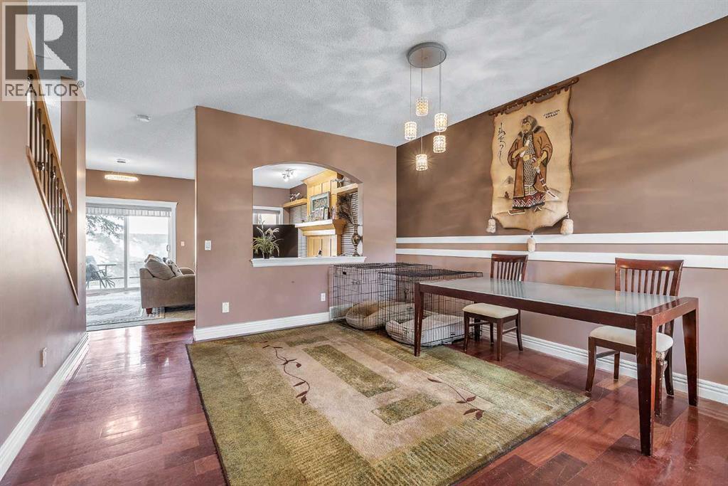 Row / Townhouse for Sale in 69, 39 Strathlea Common SW|Calgary, Alberta T3H5P8 5