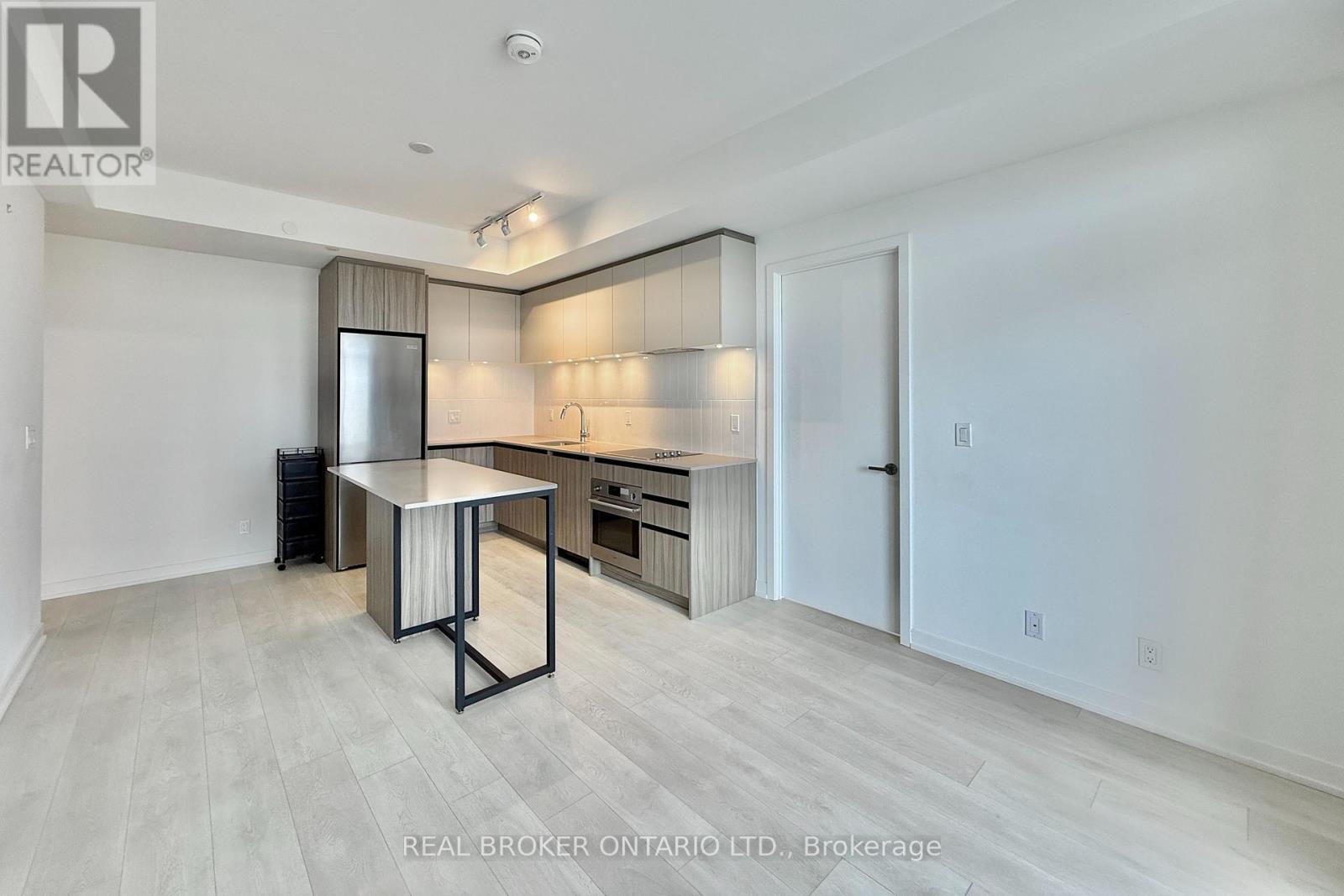 Single Family – 1801 - 7950 BATHURST STREET, Vaughan – photo 4