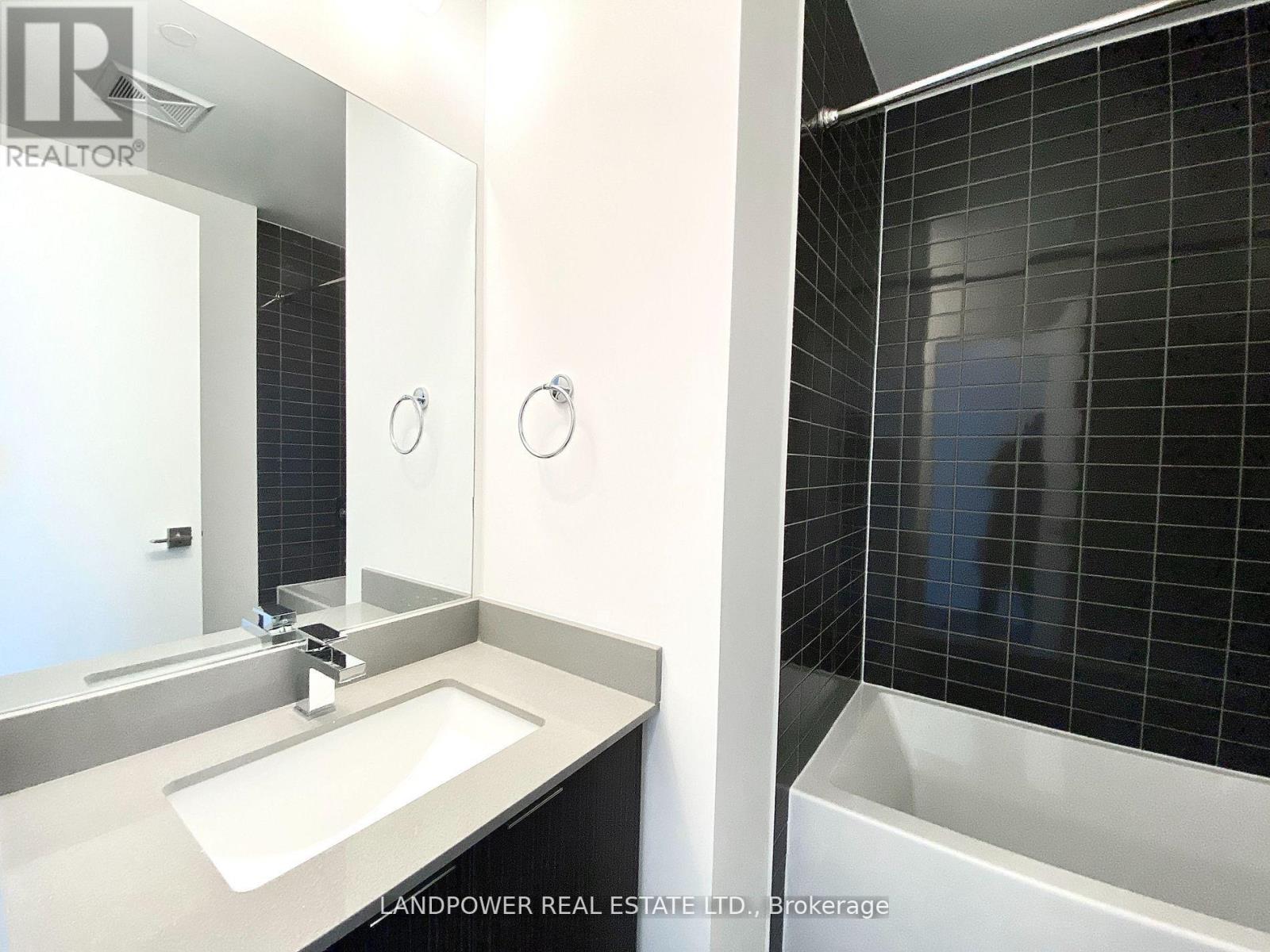 Apartment – 1308 - 2908 HIGHWAY 7 ROAD, Vaughan – photo 5