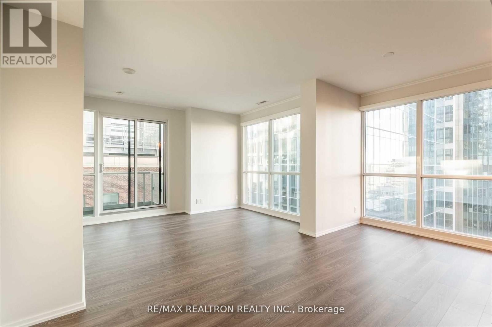 Apartment – 2711 - 70 TEMPERANCE STREET, Toronto – photo 4