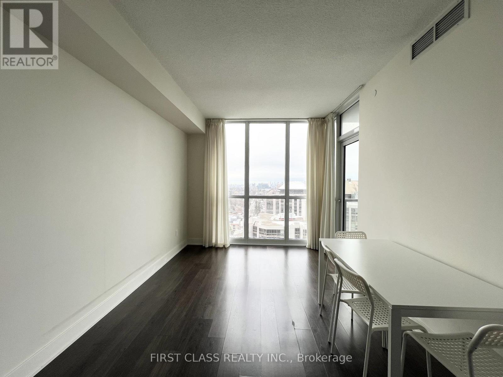 Apartment – 2010 - 88 SHEPPARD AVENUE E, Toronto – photo 4