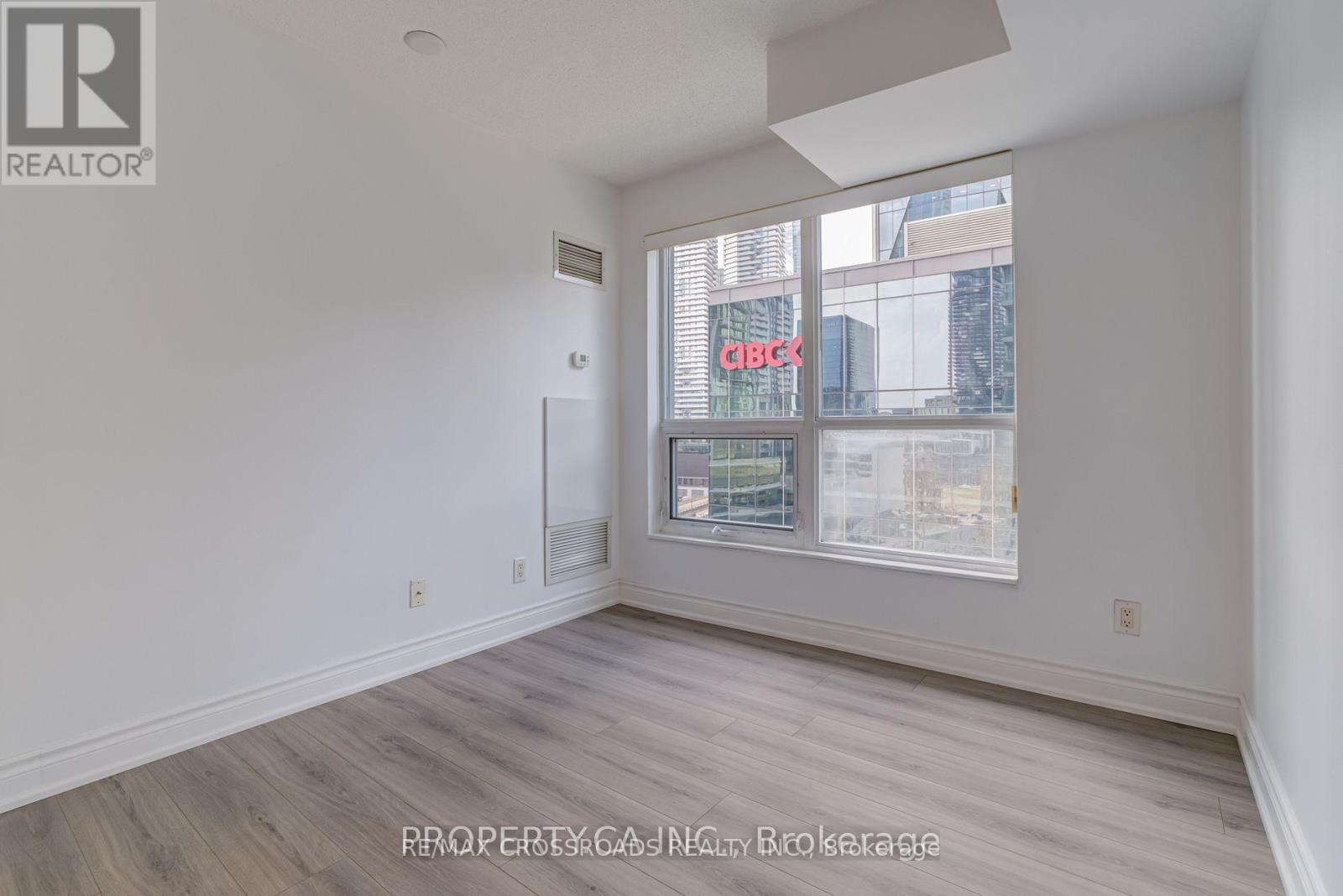 Apartment – 1905 - 18 YONGE STREET, Toronto – photo 5