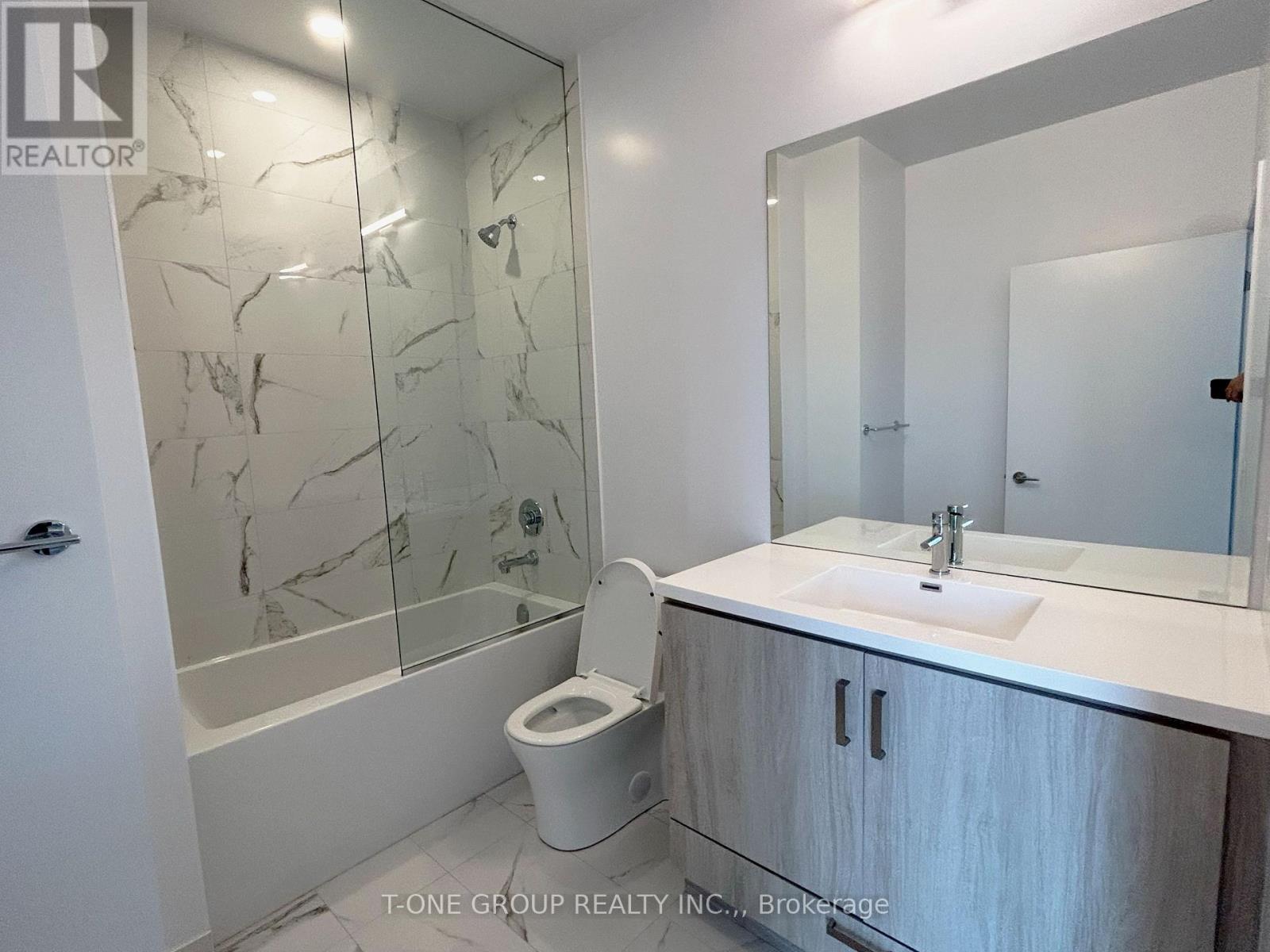 Apartment – 310 - 38 HONEYCRISP CRESCENT, Vaughan – photo 5
