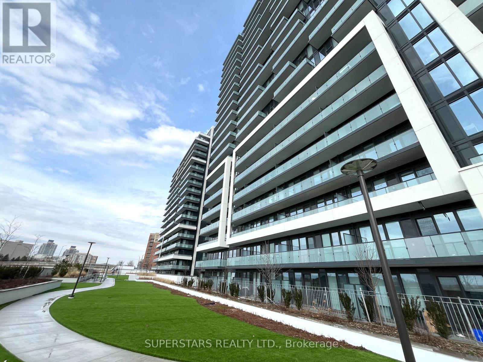 Apartment – 95 ONEIDA CRESCENT, Richmond Hill – photo 1