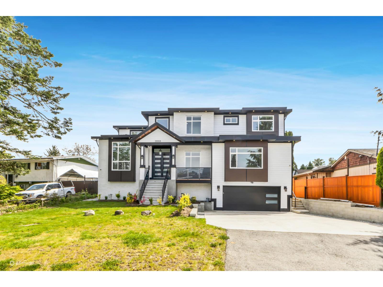 For sale: 26668 FRASER HIGHWAY, Langley, British Columbia V4W3C7