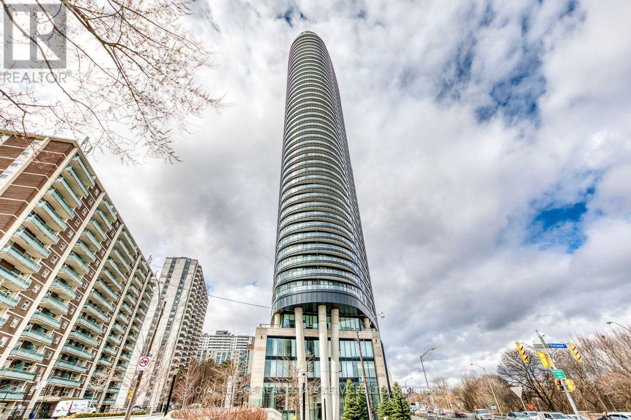 Apartment – 1320 - 585 BLOOR STREET E, Toronto – photo 2
