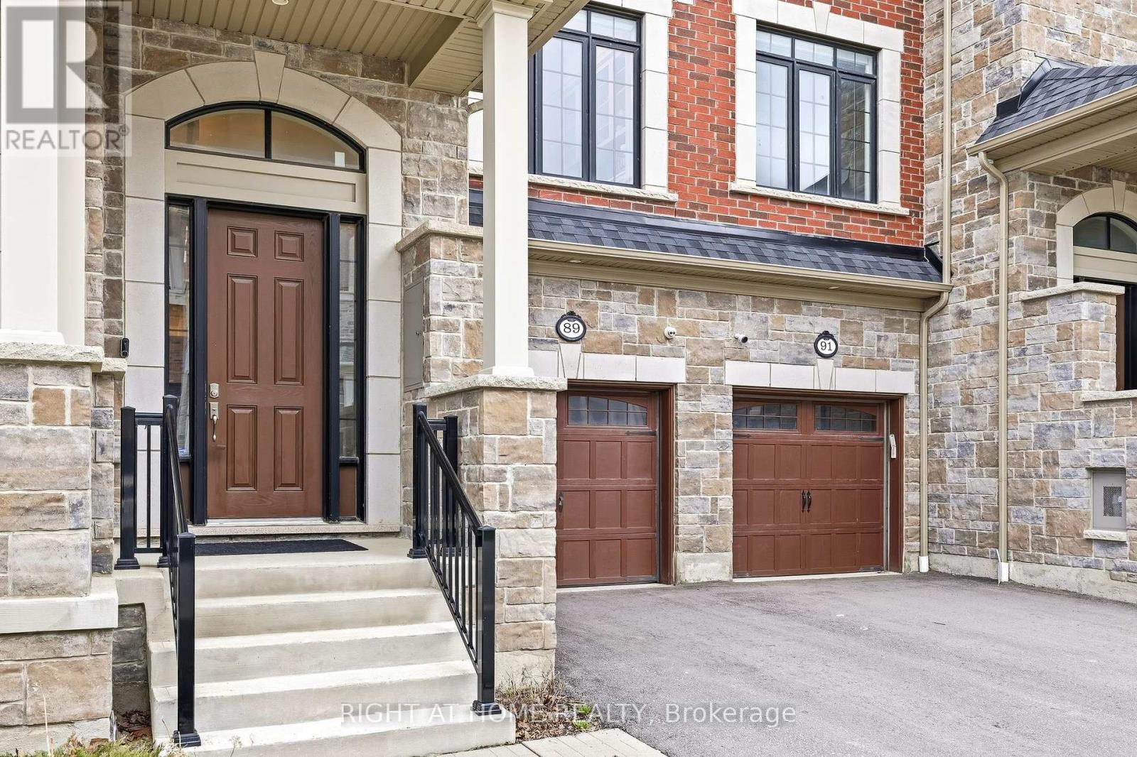 Row / Townhouse – 89 DORIAN DRIVE, Whitby – photo 3