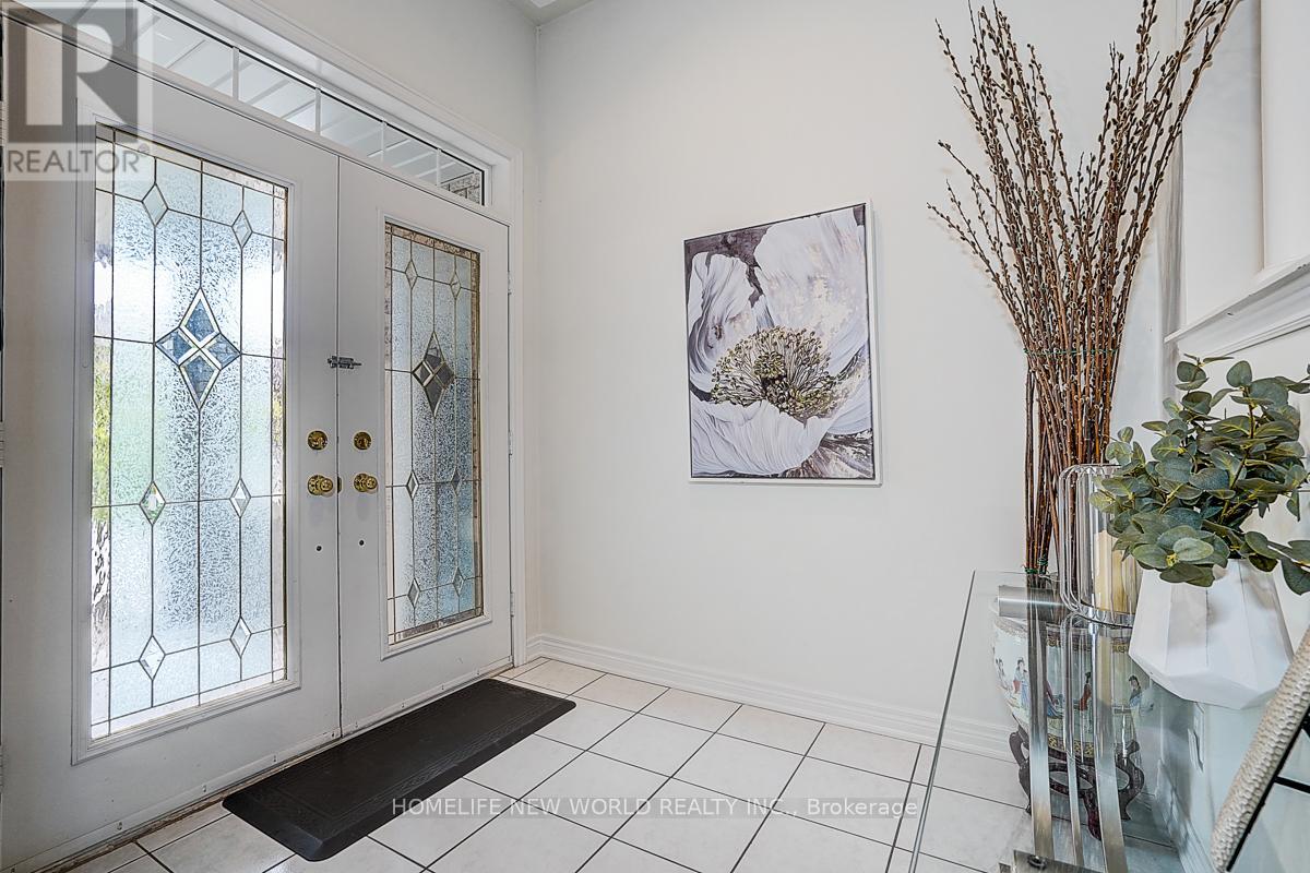 Row / Townhouse – 2305 WOODFIELD ROAD, Oakville – photo 4