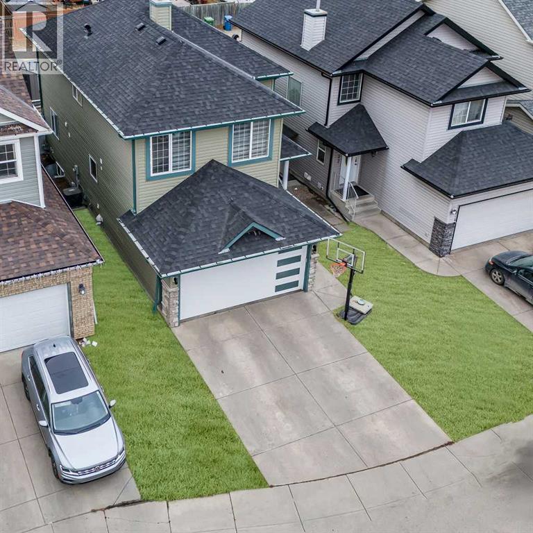 House for Sale in 31 Saddleback Way NE|Calgary, Alberta T3J4K4