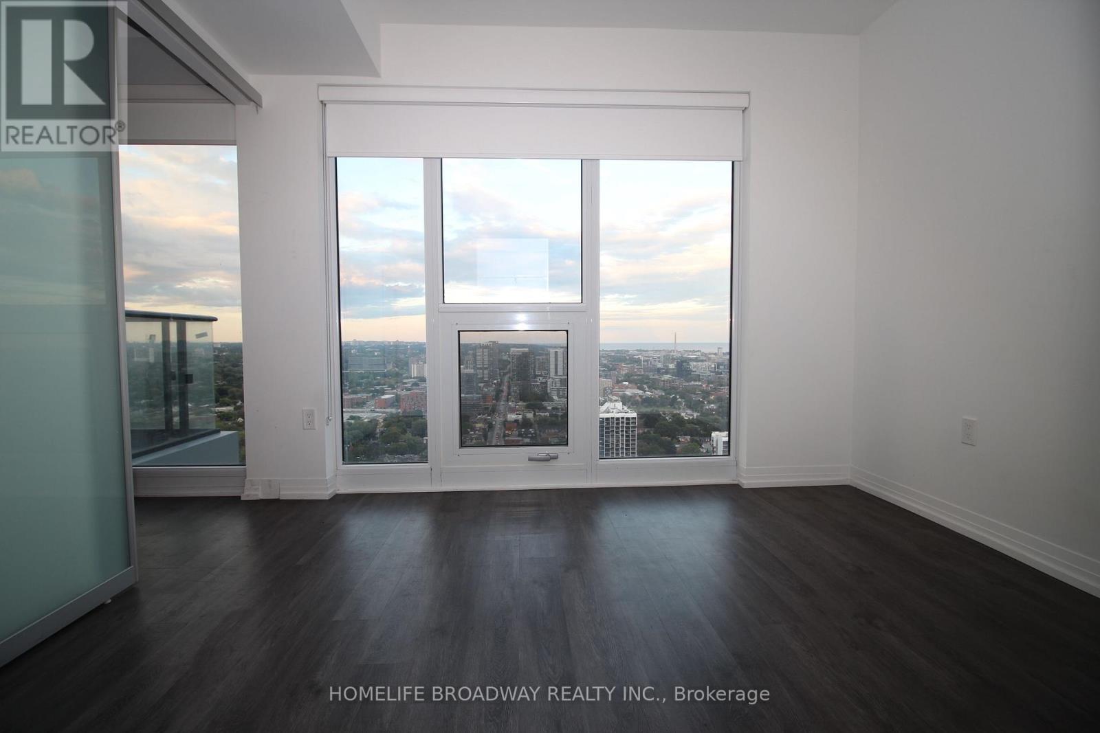 Apartment – 3715 - 251 JARVIS STREET, Toronto – photo 3