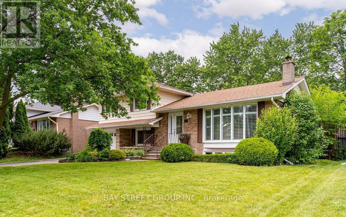 House – 49 RAYNE AVENUE, Oakville – photo 2