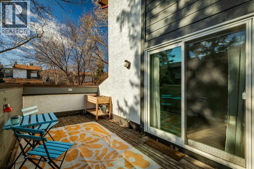 Row / Townhouse for Sale in 1002, 2520 Palliser Drive SW|Calgary, Alberta T2V4S9 4